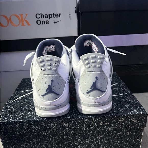 Jordan 4 Midnight Navy (Like New) Size 11 - Picture 4 of 6